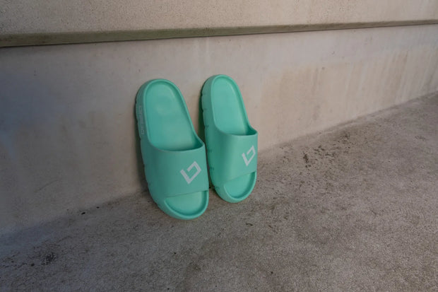 <h2>Hockey Accessories</h2>